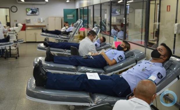 Militares da FAB realizam doação de sangue em todo País